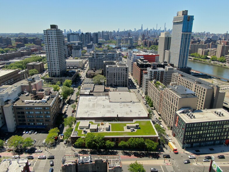 More Photos Of 495 Walton Ave, Bronx Warehouse For Lease