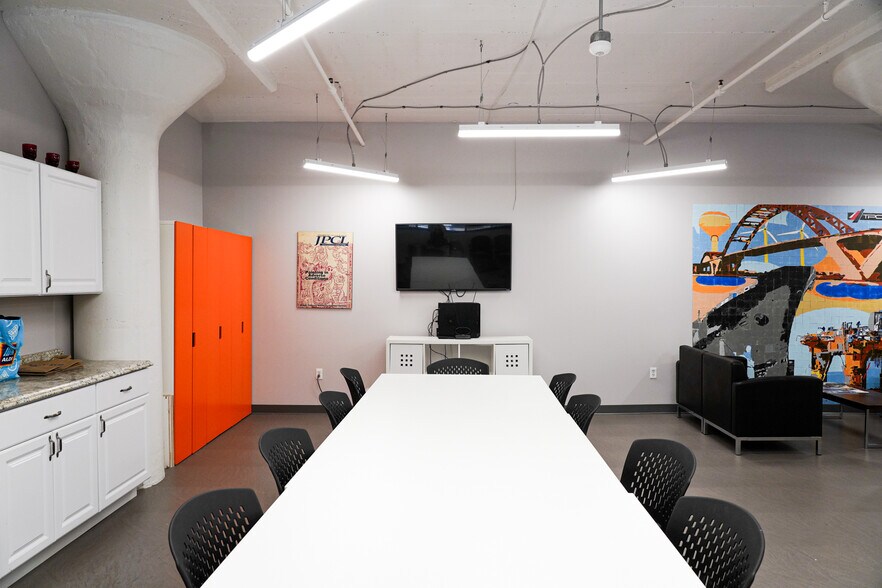 More Photos Of 1501 Reedsdale St, Pittsburgh Loft Creative Space For Lease