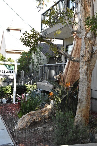 More Photos Of 2009 4th St, Santa Monica Apartments For Sale