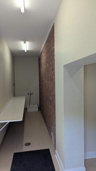 More Photos Of 22100 Mastick Rd, Fairview Park Office For Sale