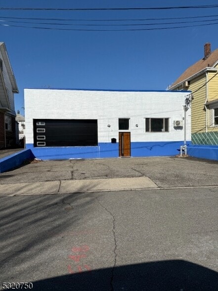 Primary Photo Of 22 Franklin Ave, Clifton Warehouse For Sale