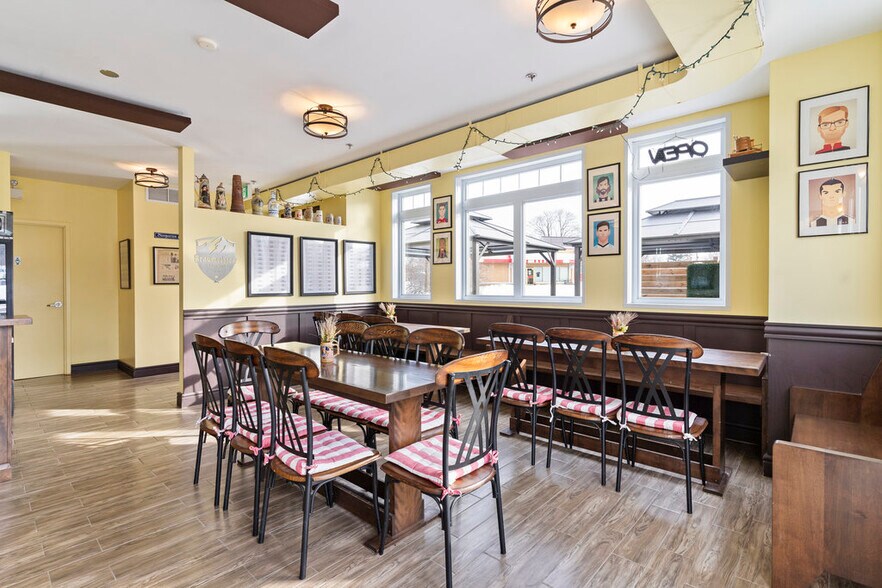 More Photos Of 19 Moore St, Carleton Place General Retail For Sale