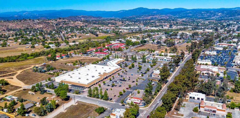 More Photos Of 1853-1855 Main St, Ramona Unknown For Lease