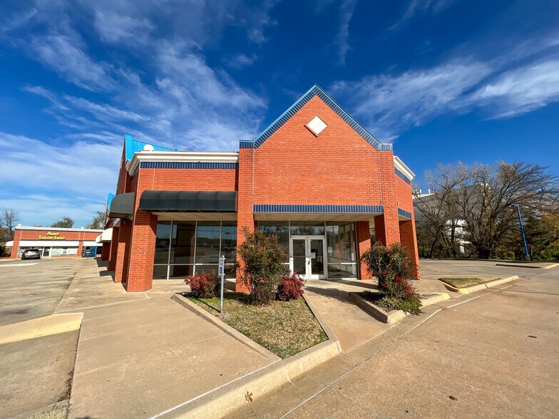 More Photos Of 5959 NW Expressway St, Oklahoma City Freestanding For Lease