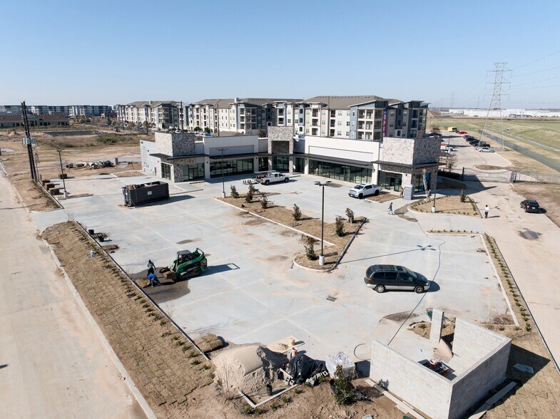 More Photos Of 3445 W Grand Pky N, Katy Storefront For Lease