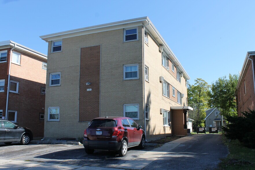 More Photos Of 3229 Commercial Ave, South Chicago Heights Apartments For Sale