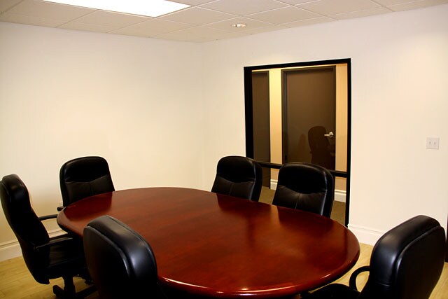 More Photos Of 15130-15132 Ventura Blvd, Sherman Oaks Office For Lease