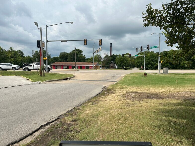 Primary Photo Of 917 Martin Luther King Dr, Okmulgee Land For Sale
