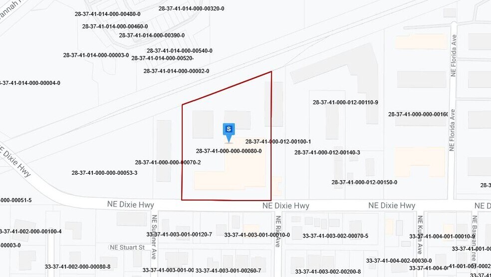 More Photos Of 657 NE Dixie Hwy, Jensen Beach Warehouse For Lease