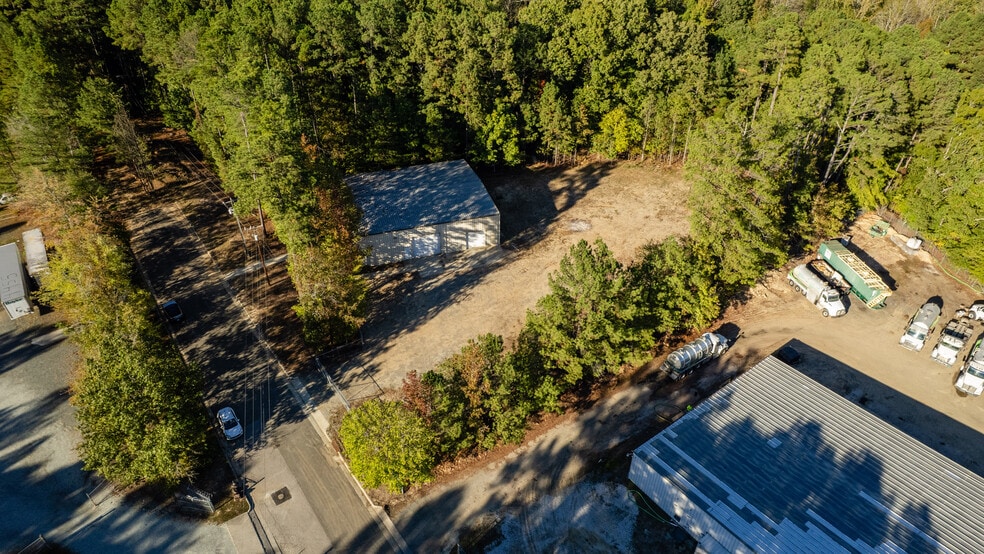 More Photos Of 2420 Kiss Dr, Durham Warehouse For Lease