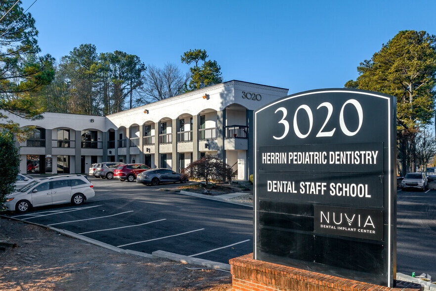 More Photos Of 3020 Roswell Rd NE, Marietta Medical For Lease