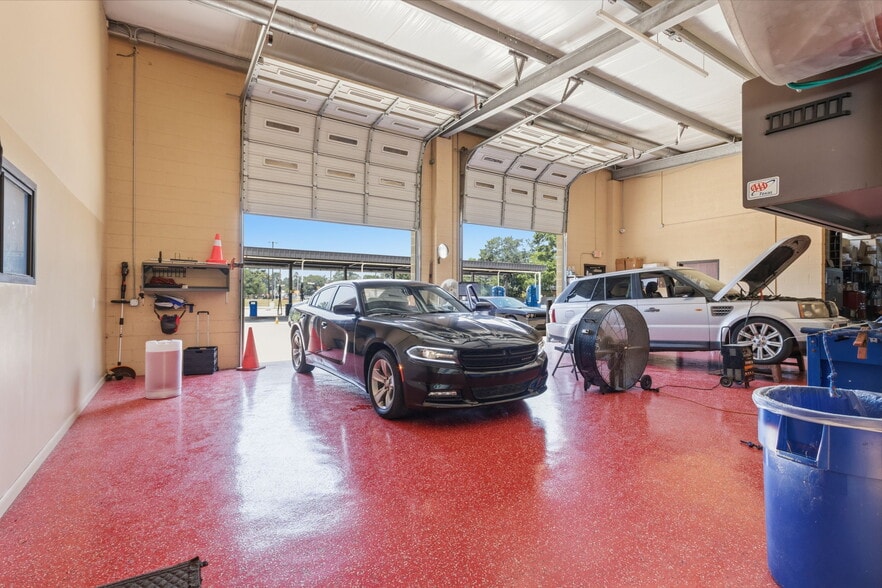 More Photos Of 12111 Cypress North Houston Rd, Cypress Carwash For Sale