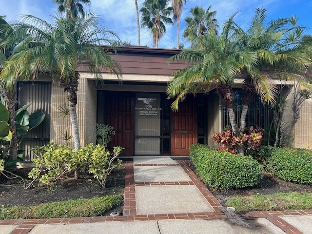 More Photos Of 611 Druid Rd E, Clearwater Medical For Sale