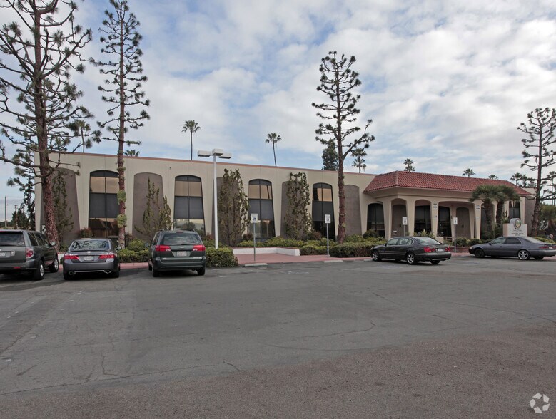 Primary Photo Of 2035 E Ball Rd, Anaheim Medical For Lease