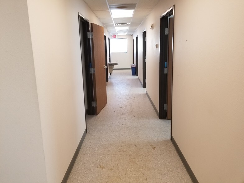 More Photos Of 14472 Commerce Park Blvd, Williston Warehouse For Sale