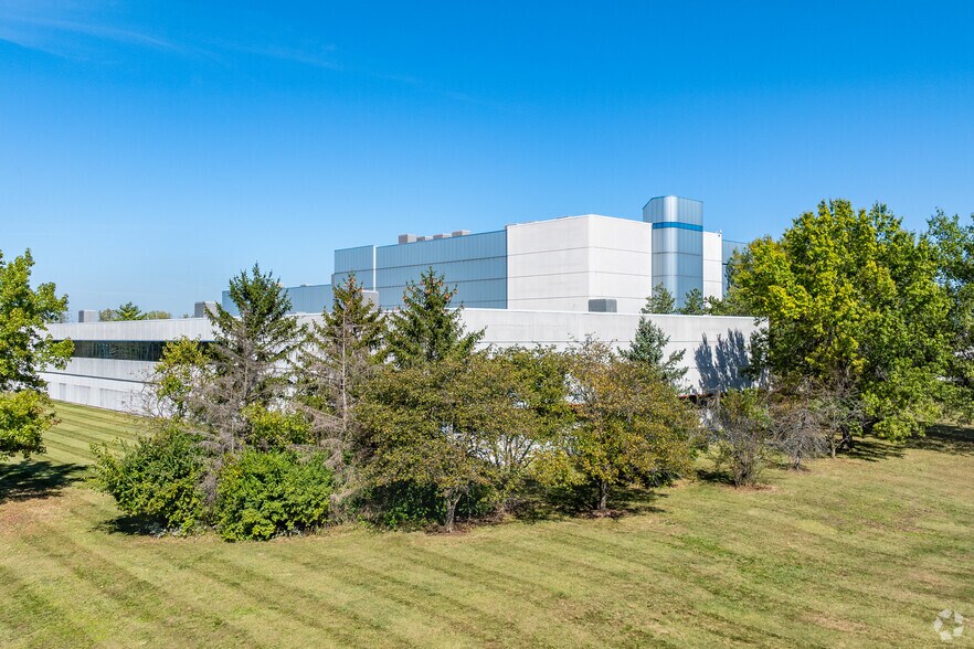 More Photos Of 5300 Crosswind Dr, Columbus Manufacturing For Sale