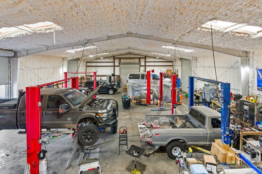 More Photos Of 20820 Fm-2854 Rd, Montgomery Auto Repair For Sale