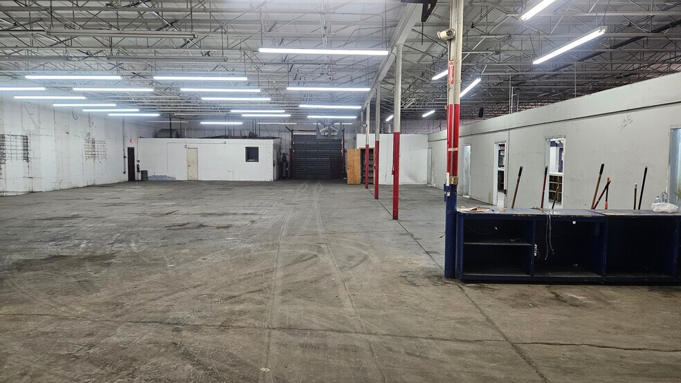 More Photos Of 1080-1090 E 14th St, Hialeah Warehouse For Lease