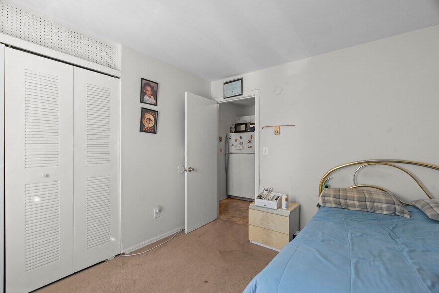 More Photos Of 3880 Main St, Bridgeport Multifamily For Sale