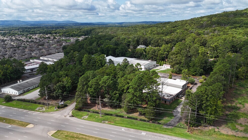 More Photos Of 12090 Memorial Pky SW, Huntsville Light Manufacturing For Sale