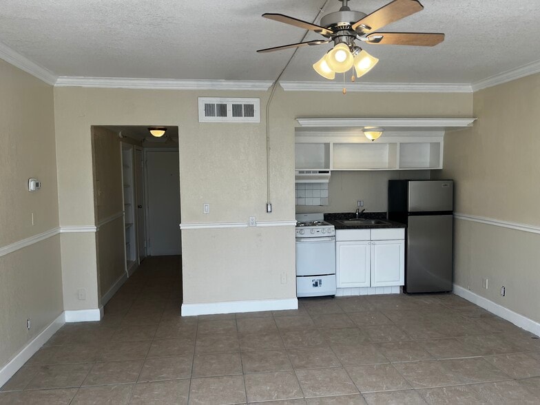 More Photos Of , Jacksonville Multifamily For Sale