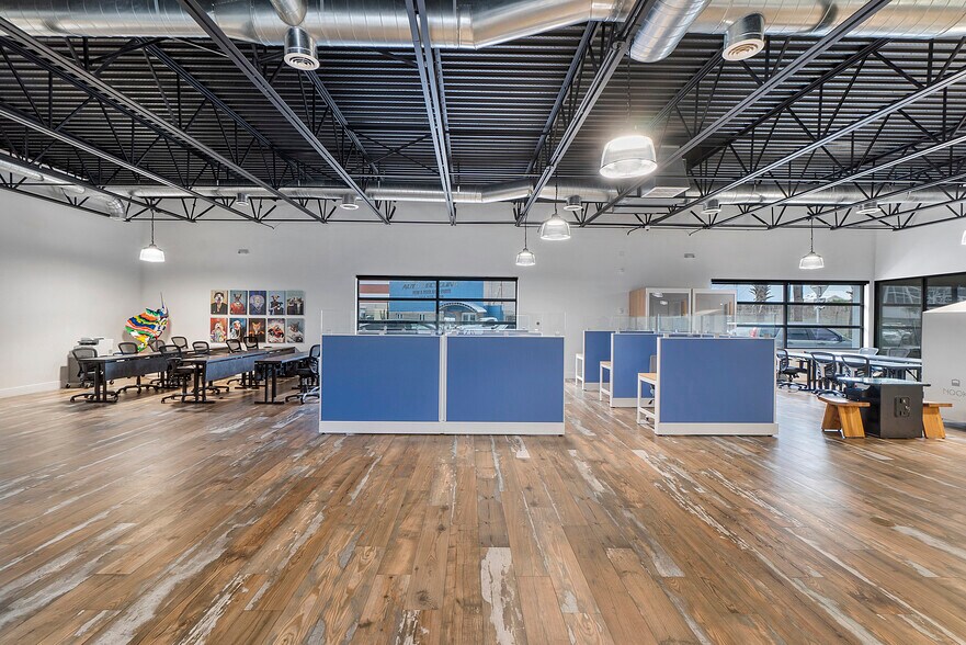 More Photos Of 701-705 N Andrews Ave, Fort Lauderdale Coworking Space