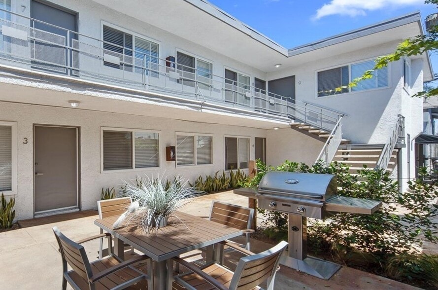 More Photos Of 3117 E 6th St, Long Beach Apartments For Sale