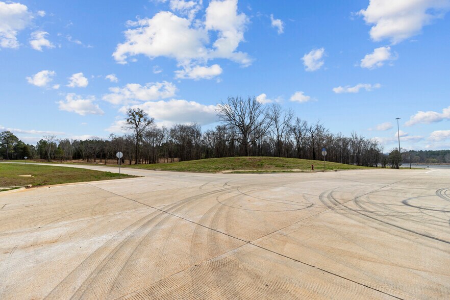 More Photos Of NEQ US 69 @ I 20, Lindale Land For Sale