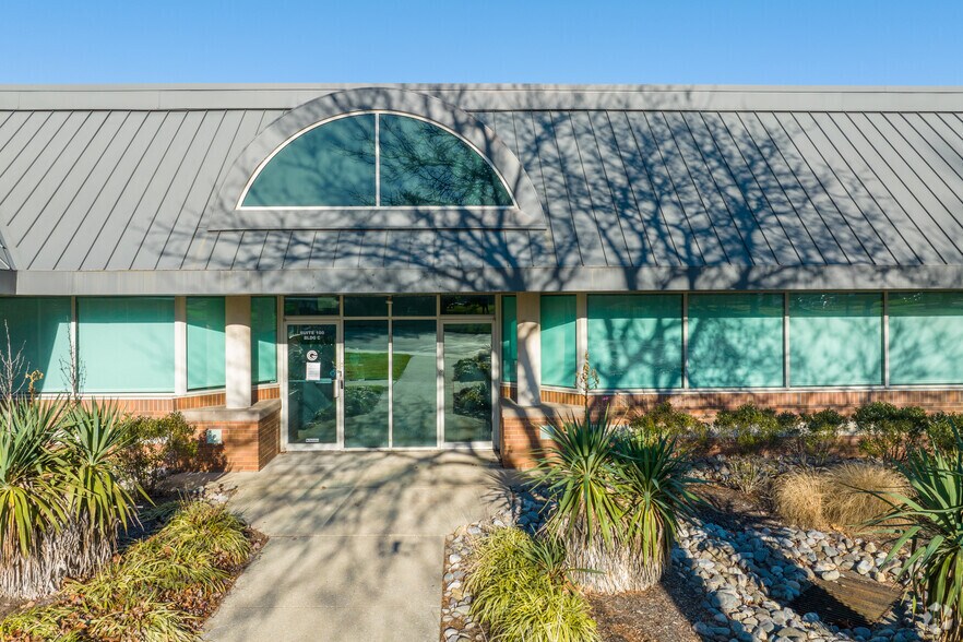More Photos Of 925 Harvest Dr, Blue Bell Unknown For Lease