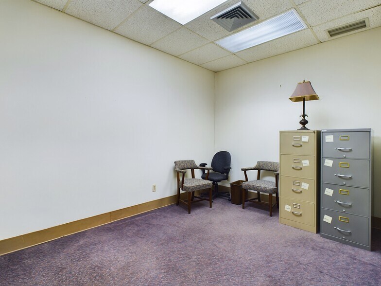 More Photos Of 101 E Elm St, Union City Bank For Sale