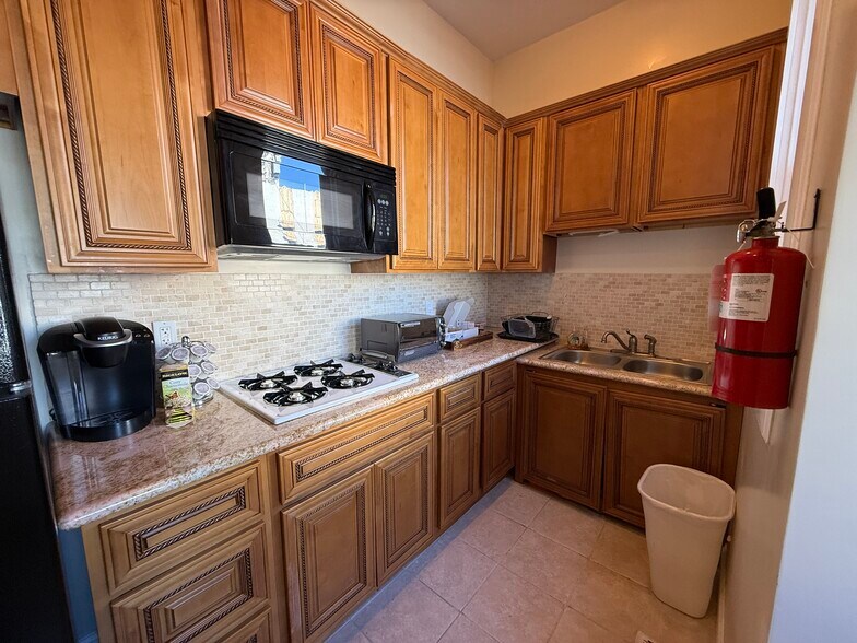 More Photos Of 2426 2nd St, Livermore Coworking Space