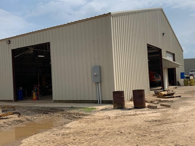 More Photos Of 925 Linco Rd, Longview Flex For Lease