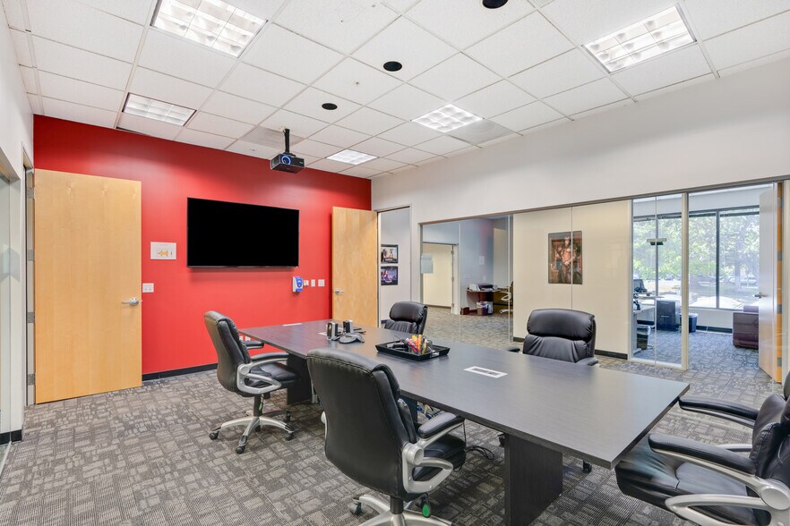 More Photos Of 980 University Ave, Los Gatos Flex For Sale