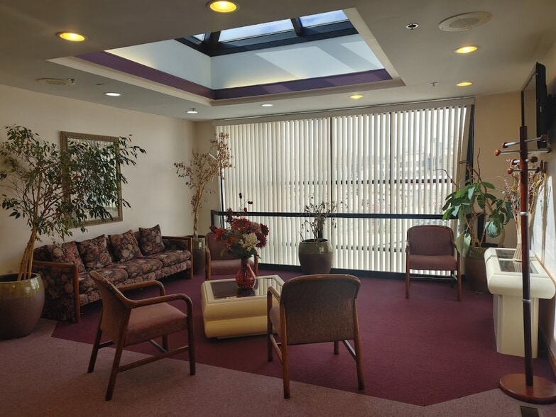 More Photos Of 1765 Centre St, West Roxbury Medical For Sale