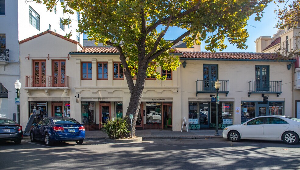 More Photos Of 460-476 University Ave, Palo Alto Storefront Retail Office For Lease