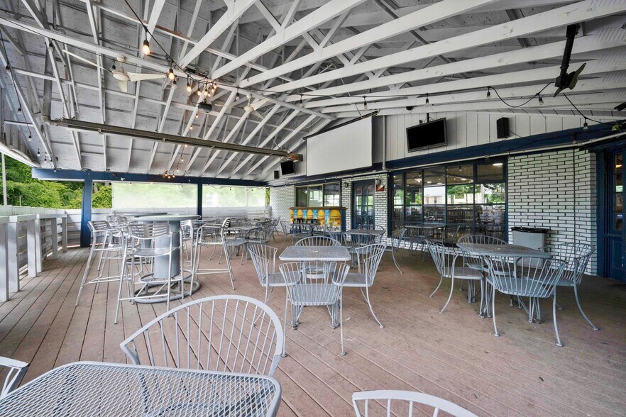 More Photos Of 287 N Elm St, Westfield Restaurant For Sale