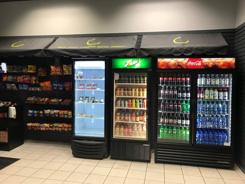 More Photos Of 851 S I-65 Service Rd, Mobile Office For Lease