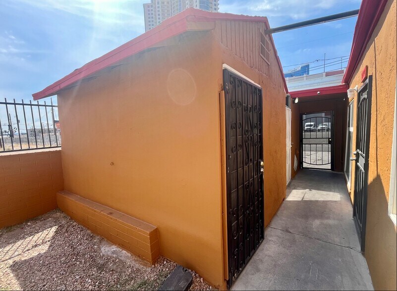 More Photos Of 239 W Cleveland Ave, Las Vegas Apartments For Sale