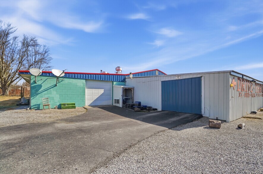 More Photos Of 15641 Oh-235, Belle Center Freestanding For Sale