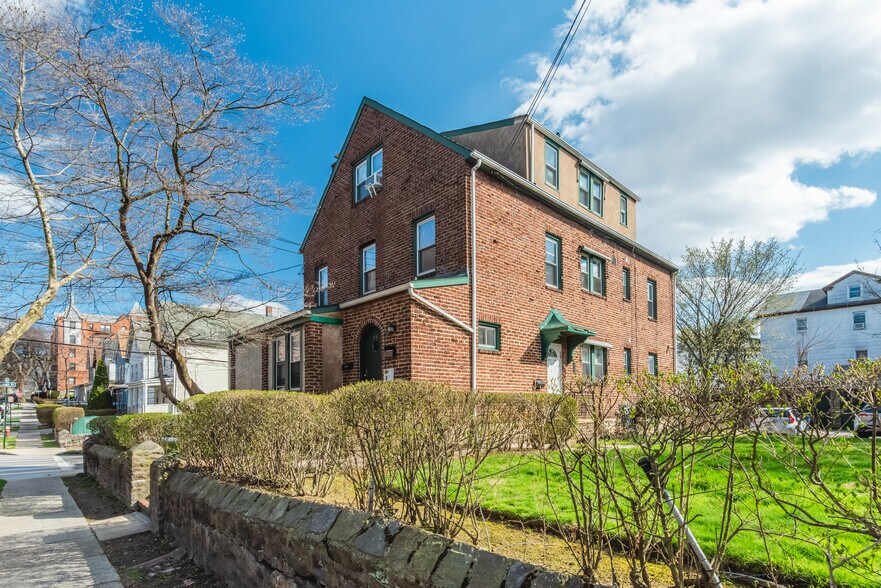 More Photos Of 536 N High St, Mount Vernon Apartments For Sale