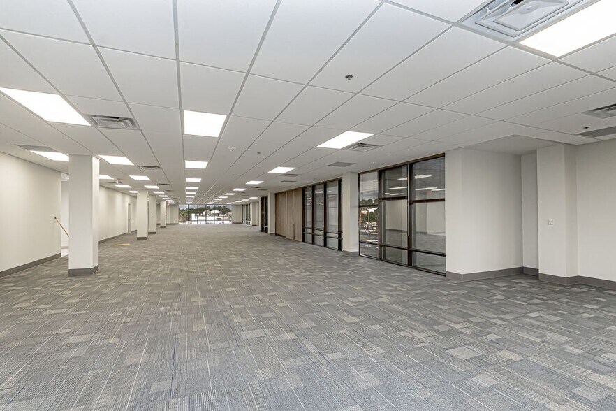 More Photos Of 4455 American Way, Baton Rouge Loft Creative Space For Sale