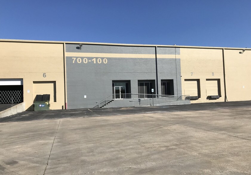 700 106th St, Arlington, TX 76011 Industrial For Lease