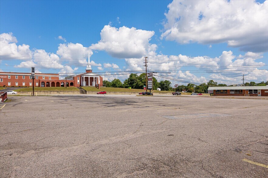 More Photos Of 3044 Deans Bridge Rd, Augusta Restaurant For Sale