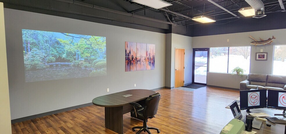 More Photos Of 15875 Franklin Trl, Prior Lake Unknown For Lease