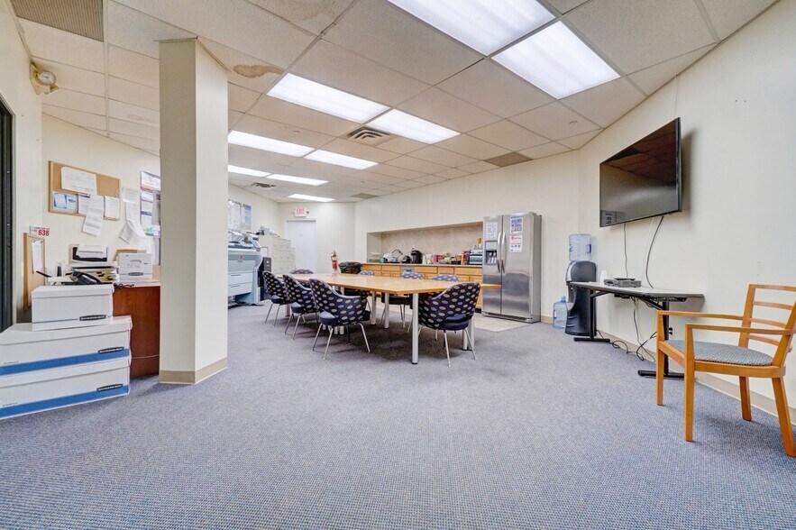 More Photos Of 51 Railroad Ave, Closter Warehouse For Sale