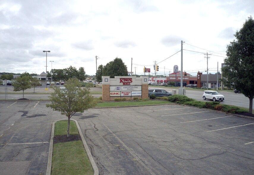 More Photos Of 4744-4800 Fields Ertel Rd, Cincinnati General Retail For Lease