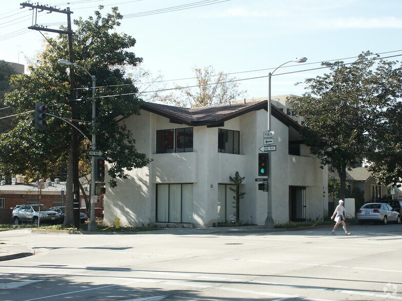 More Photos Of 940 E Union St, Pasadena Office For Lease