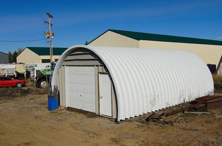 More Photos Of 6101 S 2nd St, Tetonia Service For Sale