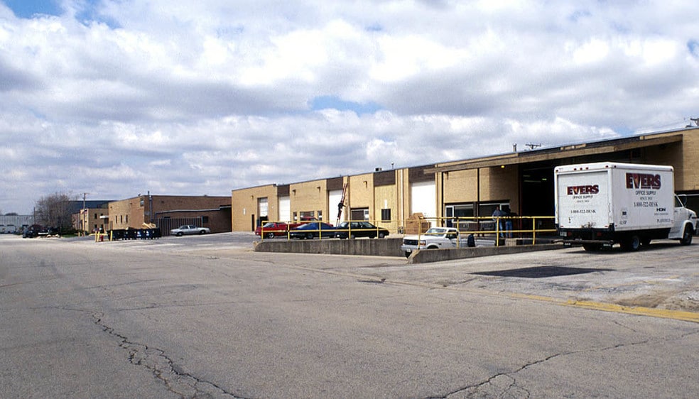 More Photos Of 11743 S Mayfield Ave, Alsip Warehouse For Lease