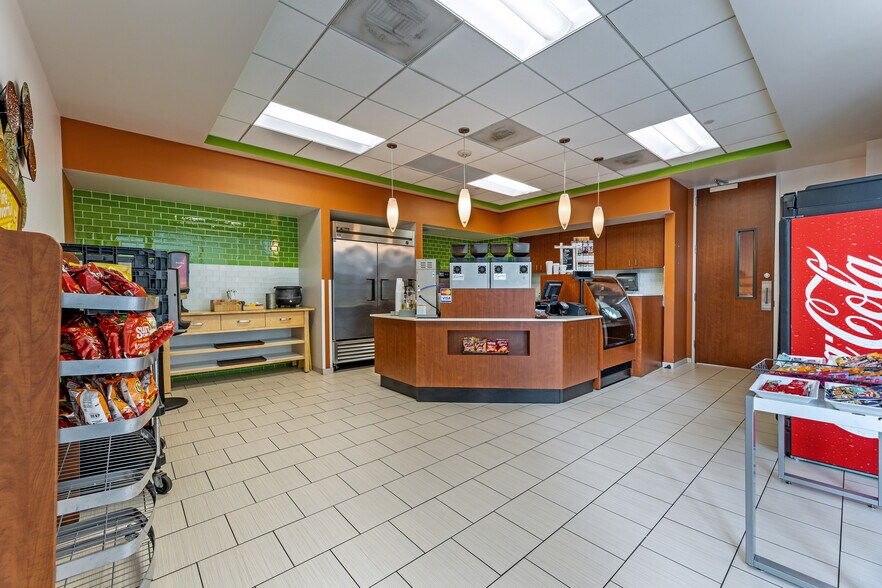 More Photos Of 17021 Aldine Westfield Rd, Houston Office For Sale